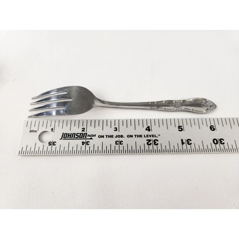 Oneidacraft Oneida VENUS Stainless Steel Flatware Lot of 13 Spoons +‎ Fork